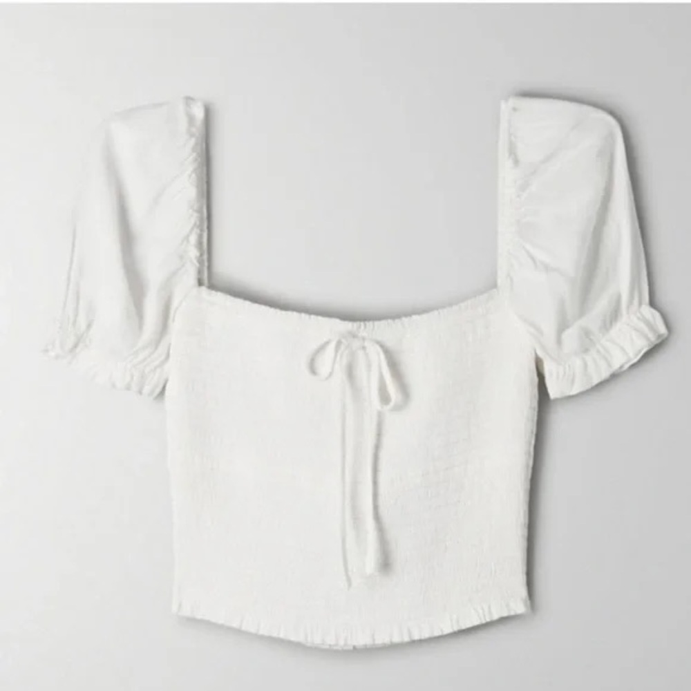 Aritzia Wilfred White Smocked Puff Sleeve Top